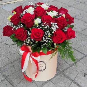 Кутия 21 рози Вероника
