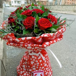 Аз и Ти 13 червени рози
